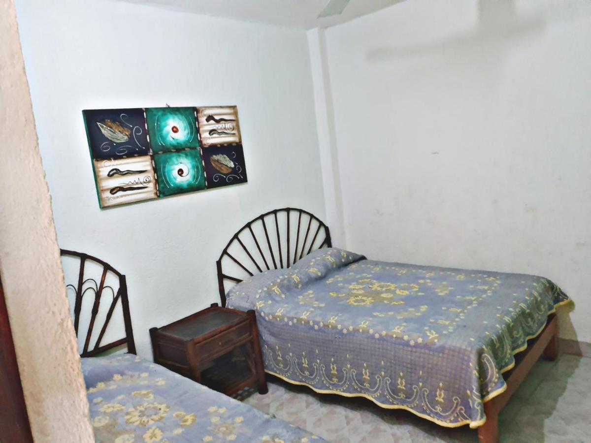 Hotel Amueblados Gaby Ζιουατανέχο Εξωτερικό φωτογραφία