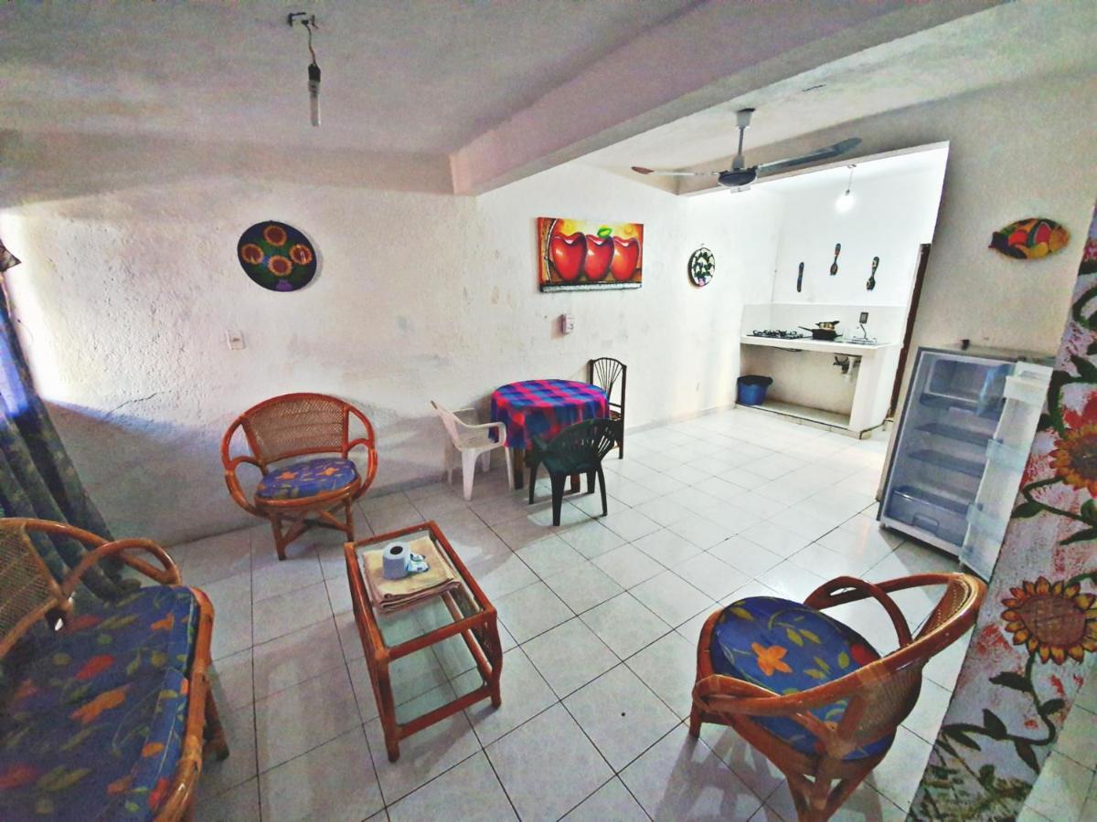 Hotel Amueblados Gaby Ζιουατανέχο Εξωτερικό φωτογραφία